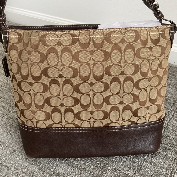 Coach Brown Shoulder Bag - Picture 4 of 17